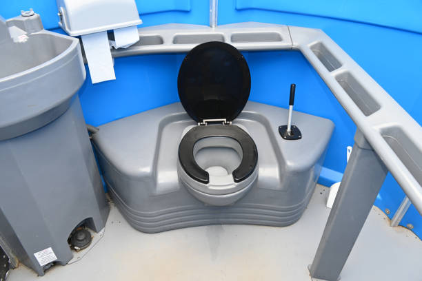 Best Luxury portable toilet rental  in West Ack, NY